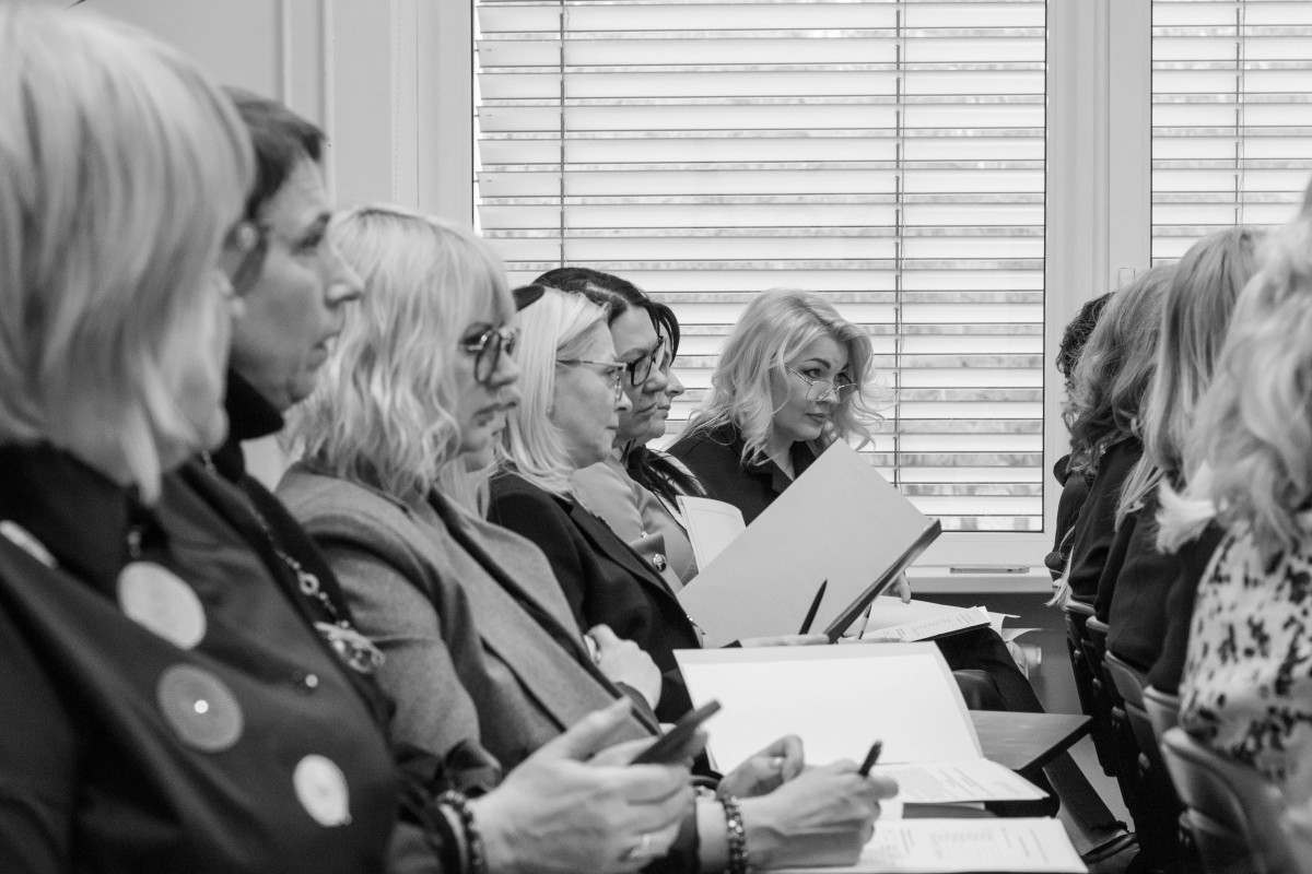 Group of Women at a Meeting Taking Notes by Wikii Heiwa via Pexels